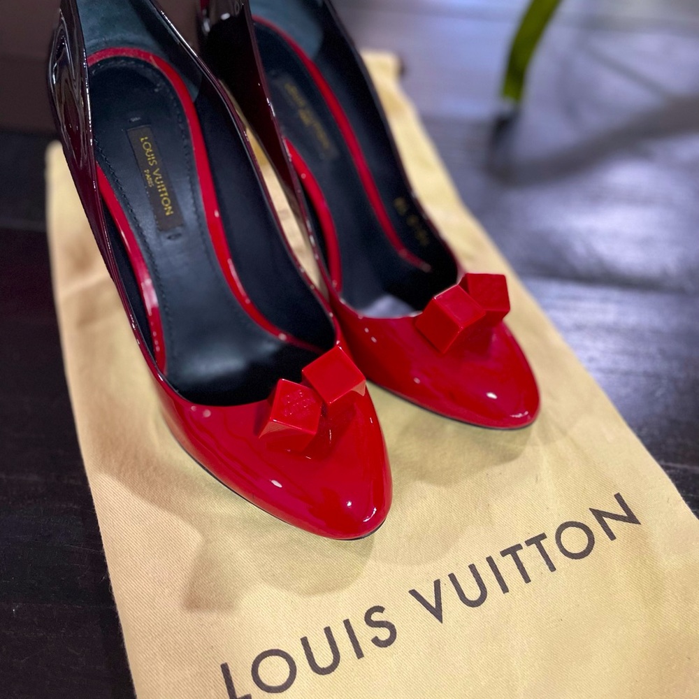 One of a kind red and black ombré diced heels